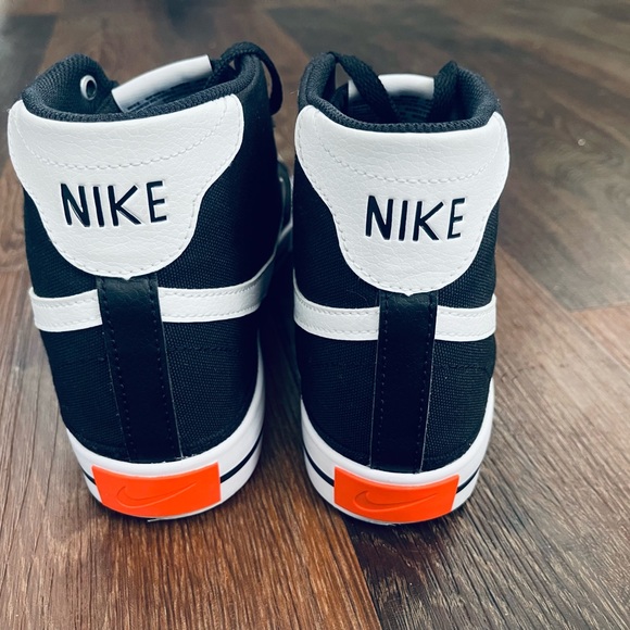 Nike Womens Court Canvas Sneaker Size 11 - Picture 6 of 8